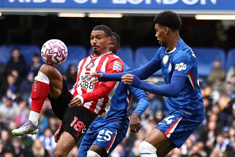 paul-merson-sunderland-xung-dang-thang-chelsea-hoan-toan